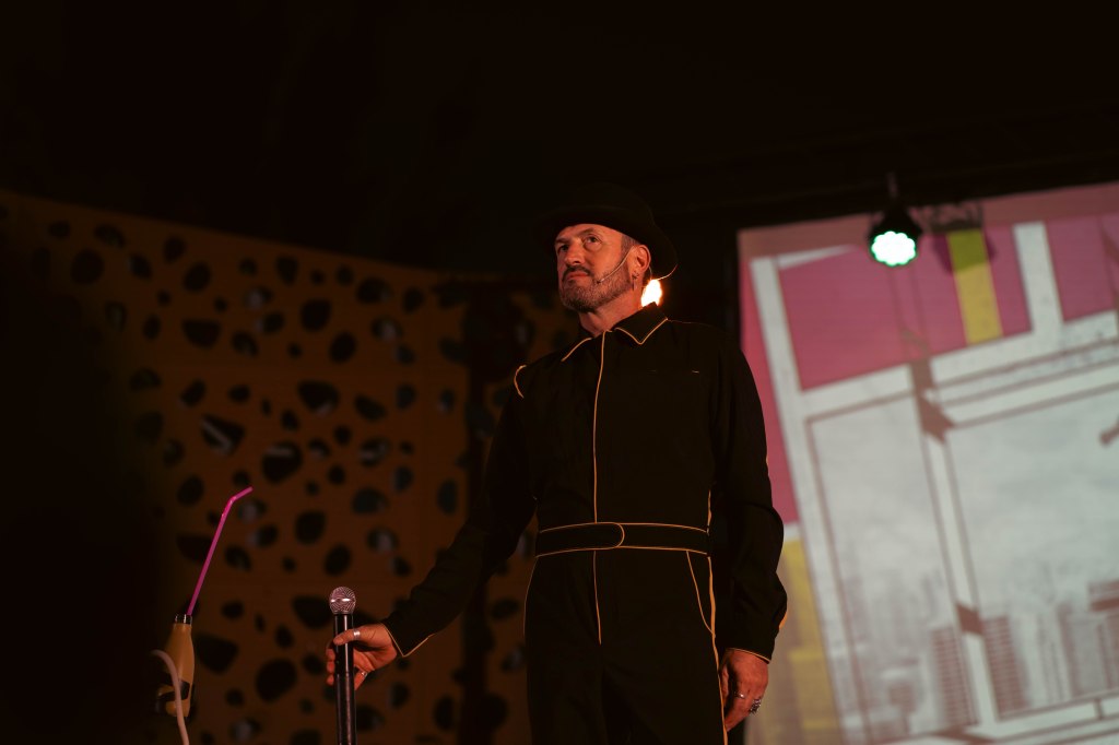 Álex O’Dogherty conquista Alhaurín de la Torre con un espectáculo lleno de&nbsp;risas